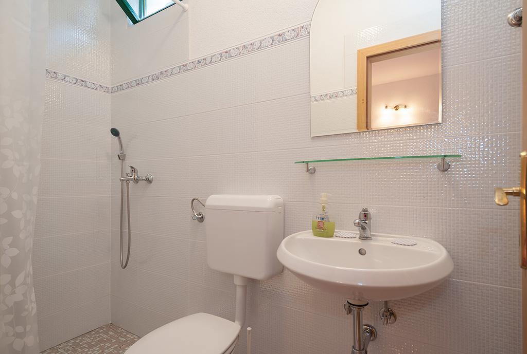 Apartments Krvavica Extérieur photo